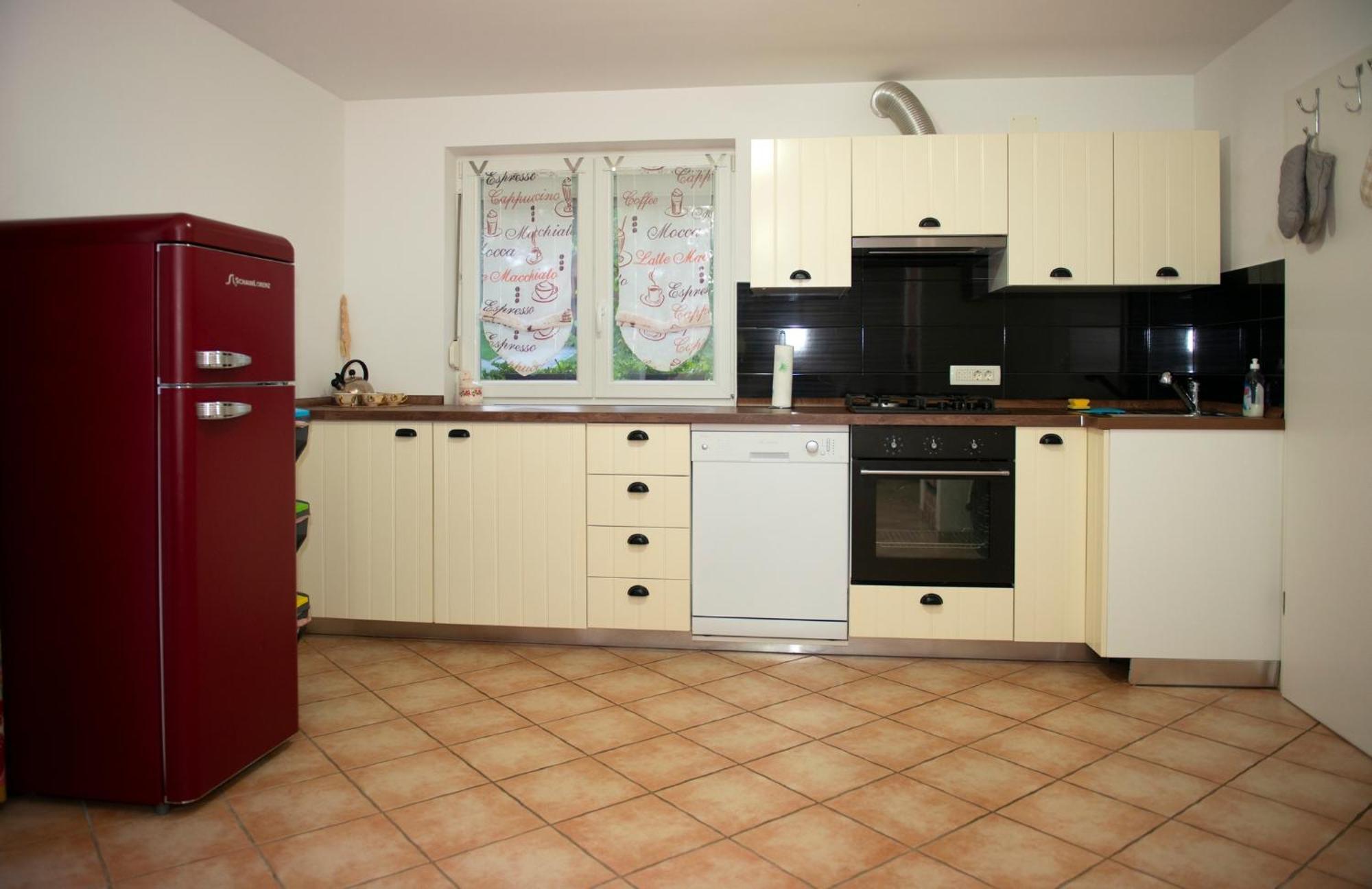 מטליקה Apartma Marija מראה חיצוני תמונה